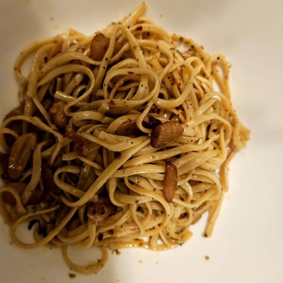 Linguini with Garlic